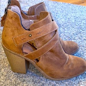 High heel booties